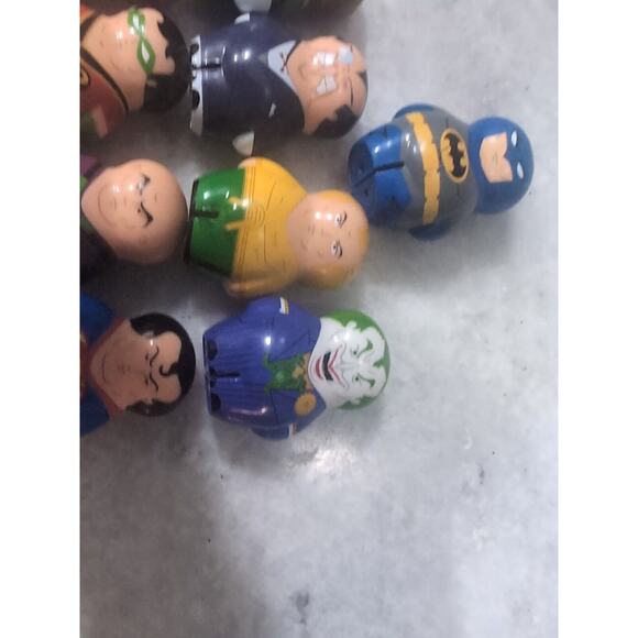 Justice League & Villians Mini Figures, 2009 DC Universe, 9 Action Figures Set - Picture 4 of 8